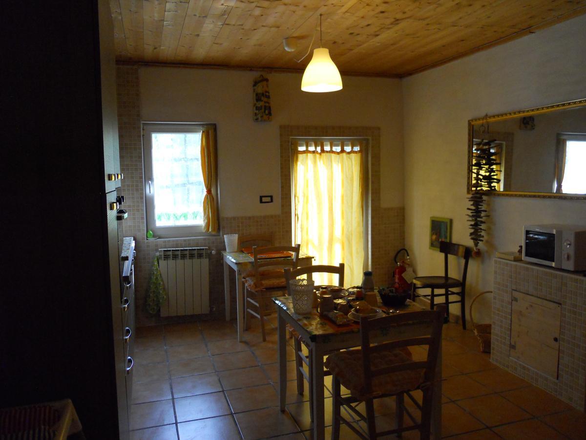 לינה וארוחת בוקר Stazzano Casa Clotilde מראה חיצוני תמונה