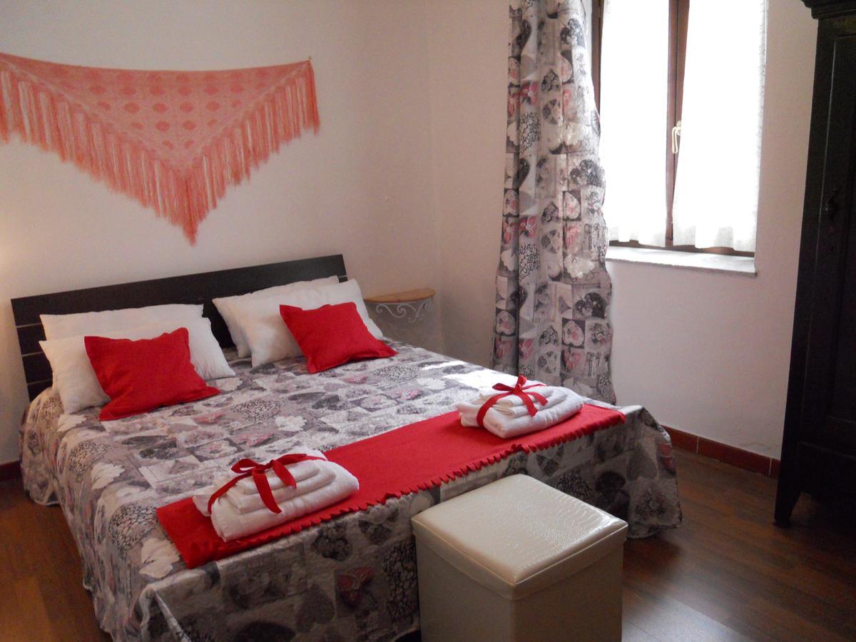 לינה וארוחת בוקר Stazzano Casa Clotilde מראה חיצוני תמונה